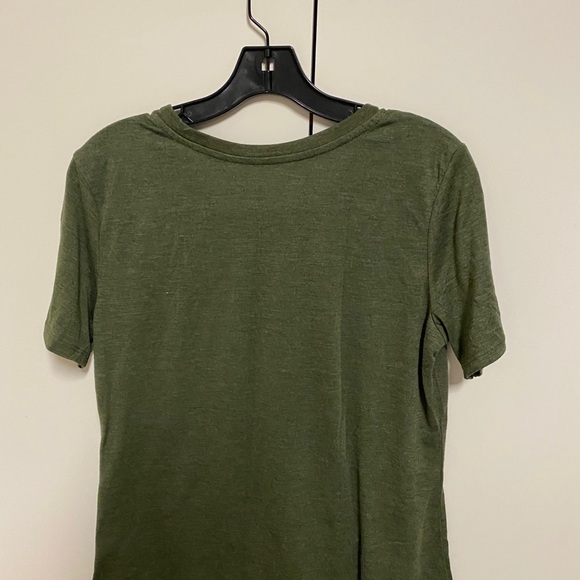 green soft short sleeve shirt - Picture 5 of 5
